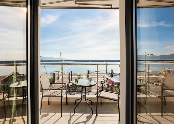 Апартаменты Georgia Seaview A4